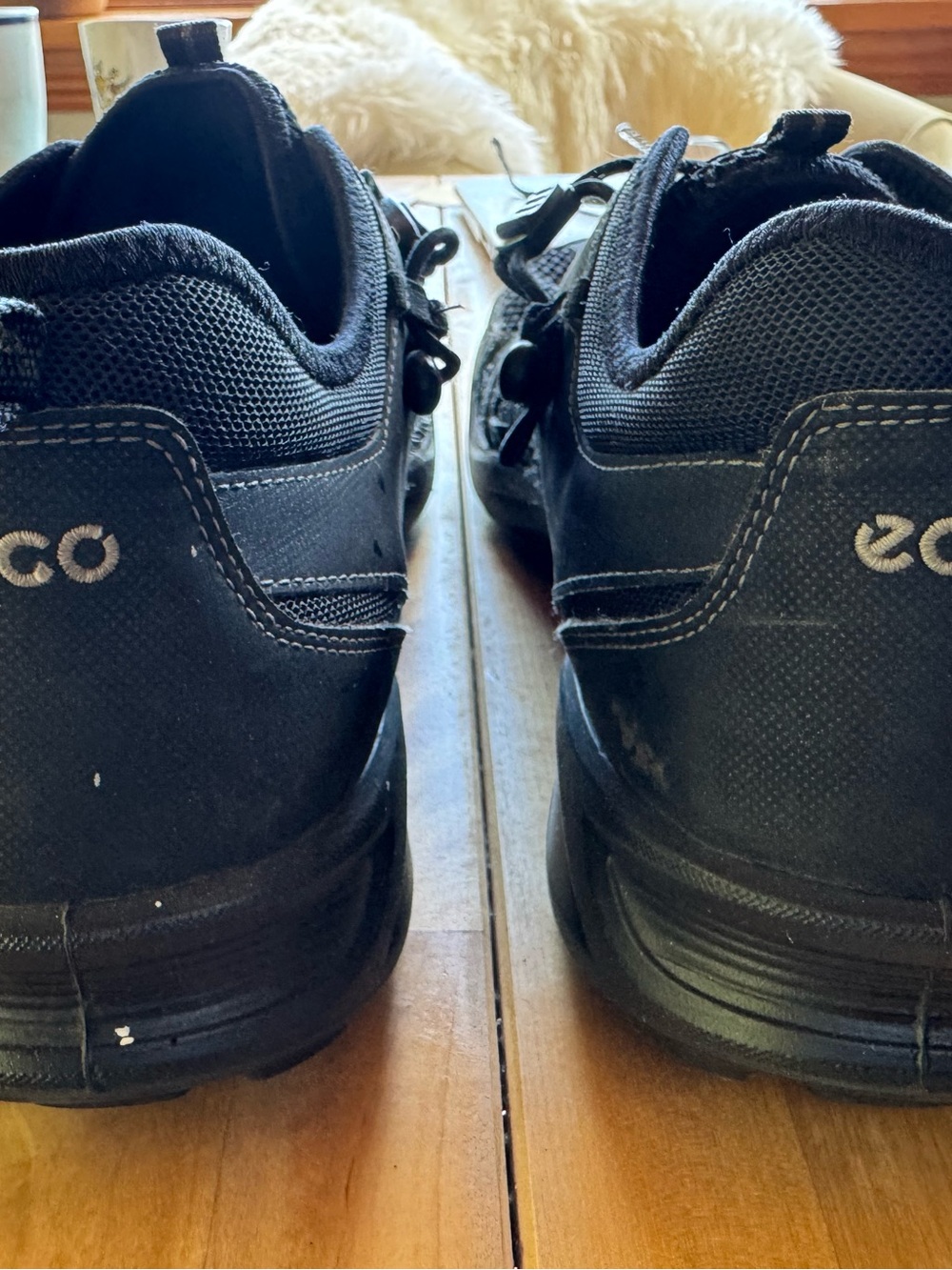 Men's ECCO Black Athletic Mesh Golf/walking Shoes - Picture 6 of 10
